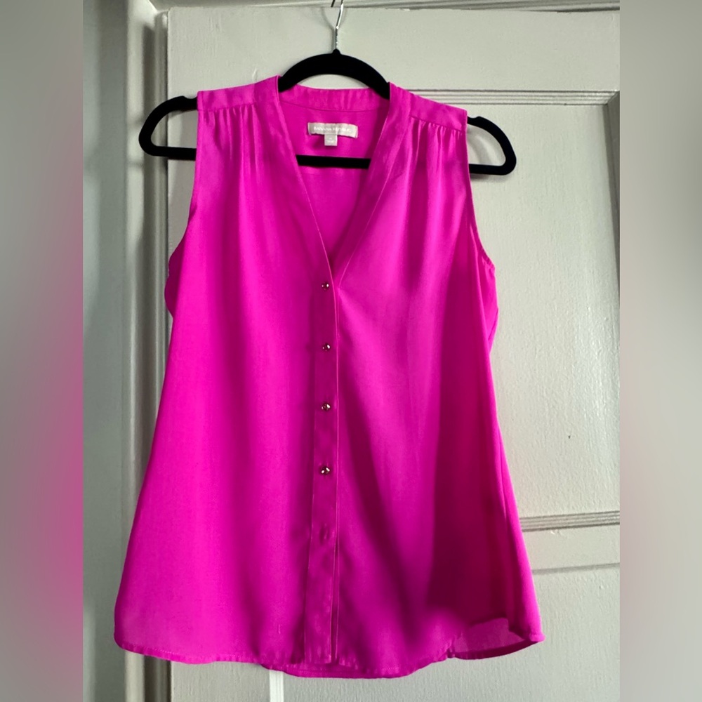 Banana Republic Magenta Pink Sleeveless Blouse with Notched Collar